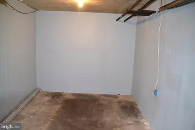 7042 Clinton Road, Upper Darby, PA 19082 - Photo 5