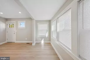 118 Bartram Ave, Essington, PA 19029 - Photo 7