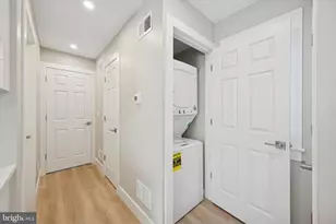 118 Bartram Ave, Essington, PA 19029 - Photo 9