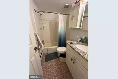 100 E Glenolden Avenue #E-12, Glenolden, PA 19036 - Photo 11