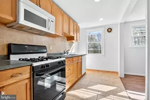 1062 Taylor Dr, Folcroft, PA 19032 - Photo 17