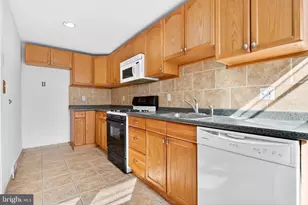 1062 Taylor Dr, Folcroft, PA 19032 - Photo 15