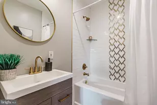 75 E Stewart Ave, Lansdowne, PA 19050 - Photo 23