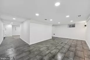 323 Derwyn Rd, Drexel Hill, PA 19026 - Photo 35