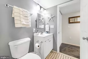 5200 Hilltop Dr, Brookhaven, PA 19015 - Photo 13