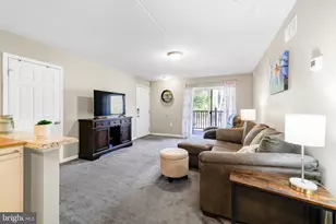 5200 Hilltop Dr, Brookhaven, PA 19015 - Photo 5