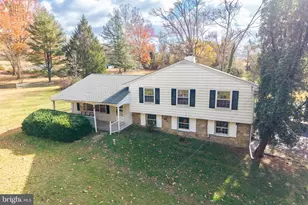 11 Ivy Ln, Glen Mills, PA 19342 - Photo 1