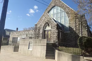 1402 W 3rd St, Chester, PA 19013 - Photo 11