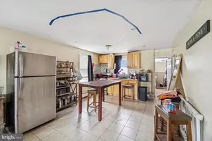 4 Creek Ave, Darby, PA 19023 - Photo 5