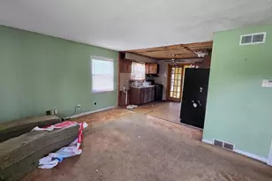 2434 Green St, Chester, PA 19013 - Photo 7