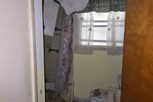 2434 Green St, Chester, PA 19013 - Photo 13