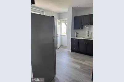 207 Carre Avenue, Essington, PA 19029 - Photo 5