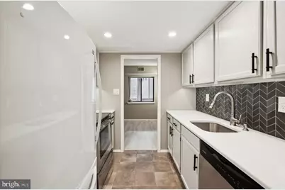 520 N Lemon Street #E8, Media, PA 19063 - Photo 5