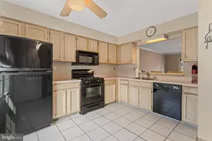 414 Dogwood Cir, Upper Chichester, PA 19014 - Photo 3