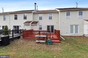 414 Dogwood Cir, Upper Chichester, PA 19014 - Photo 25