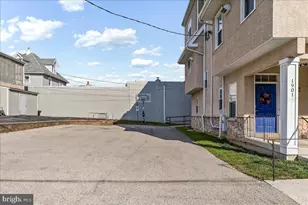 1901 Pennview Rd, Havertown, PA 19083 - Photo 3