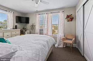 317 N Llanwellyn Ave, Glenolden, PA 19036 - Photo 17