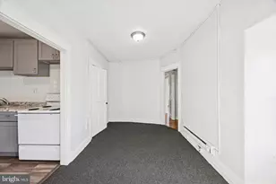 330 Kerlin St, Chester, PA 19013 - Photo 9