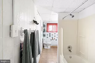 3427 W 3rd St, Marcus Hook, PA 19061 - Photo 15