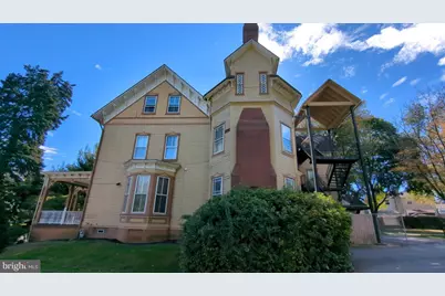 900 Main, Brookhaven, PA 19015 - Photo 5