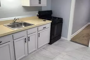 2210 MacDade Boulevard, Holmes, PA 19043 - Photo 5