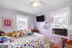 3811 Berry Ave, Drexel Hill, PA 19026 - Photo 15