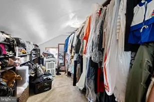 3811 Berry Ave, Drexel Hill, PA 19026 - Photo 11