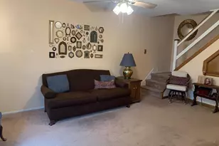 5200 Hilltop Dr, Brookhaven, PA 19015 - Photo 7