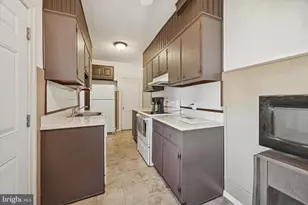 1114 Roosevelt Dr, Havertown, PA 19083 - Photo 5