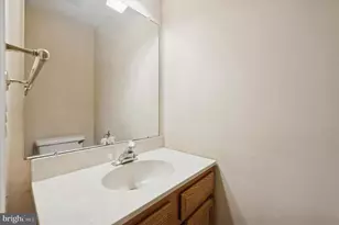 86 Louis James Ct, Upper Chichester, PA 19014 - Photo 9