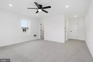 210 Powhattan Ave, Essington, PA 19029 - Photo 23