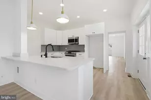 210 Powhattan Ave, Essington, PA 19029 - Photo 9