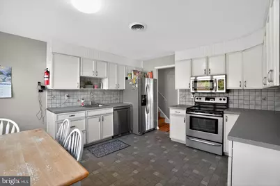 2360 Clearview Lane, Aston, PA 19014 - Photo 9