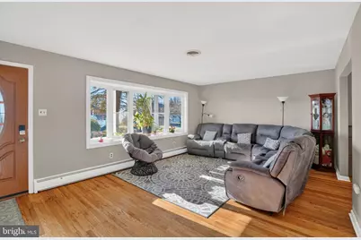 2360 Clearview Lane, Aston, PA 19014 - Photo 5