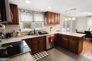 17 Upland Rd, Brookhaven, PA 19015 - Photo 9