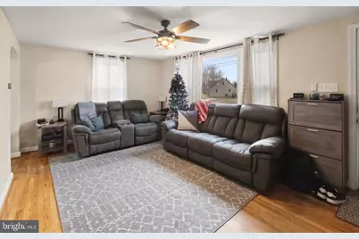 17 Upland Road, Brookhaven, PA 19015 - Photo 5