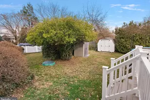 17 Upland Rd, Brookhaven, PA 19015 - Photo 13