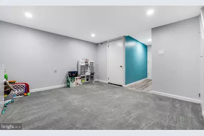 945 Fariston Drive, Drexel Hill, PA 19026 - Photo 23