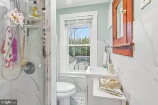 810 Pleasant Ave, Upper Chichester, PA 19061 - Photo 11