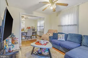 810 Pleasant Ave, Upper Chichester, PA 19061 - Photo 3