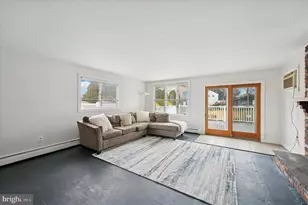 42 Colonial Dr, Havertown, PA 19083 - Photo 11