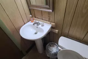 228 Long Ln, Upper Darby, PA 19082 - Photo 19