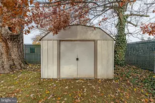 111 E Oak Ln, Glenolden, PA 19036 - Photo 37