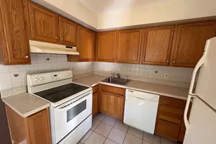 5200 Hilltop Dr, Brookhaven, PA 19015 - Photo 11