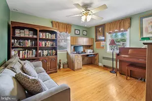 145 Merrybrook Dr, Havertown, PA 19083 - Photo 5