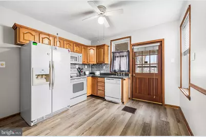 12 Plaza Street, Marcus Hook, PA 19061 - Photo 11