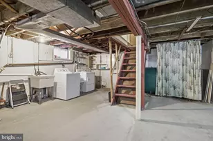 933 Bedford Ave, Collingdale, PA 19023 - Photo 15