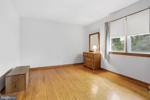 933 Bedford Ave, Collingdale, PA 19023 - Photo 11