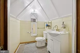 842 Alexander Ave, Drexel Hill, PA 19026 - Photo 21