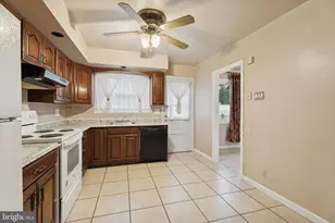 301 S New Ardmore Ave, Broomall, PA 19008 - Photo 5